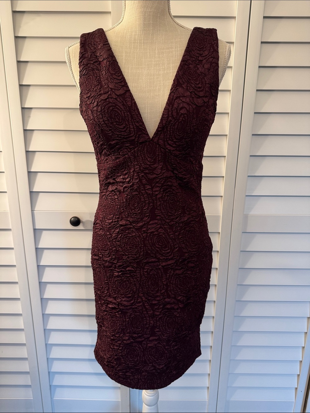 Siena Deep V-Neck Textured Sheath Dress